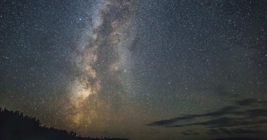 ดาวพุธถอยหลัง (Mercury Retrograde) คืออะไร? ต้องระวังอะไร รับมือยังไงให้ใจนิ่ง